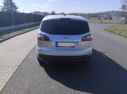 Ford - S-MAX