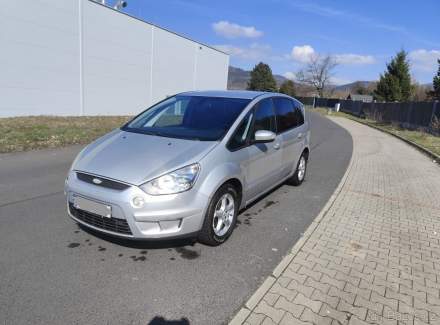 Ford - S-MAX