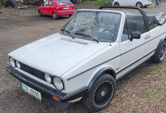 Volkswagen - Golf