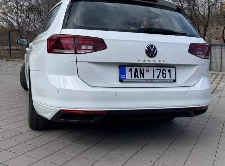 Volkswagen - Passat