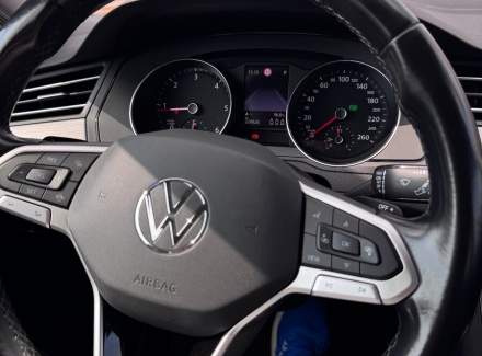 Volkswagen - Passat