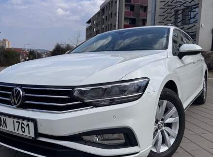 Volkswagen - Passat