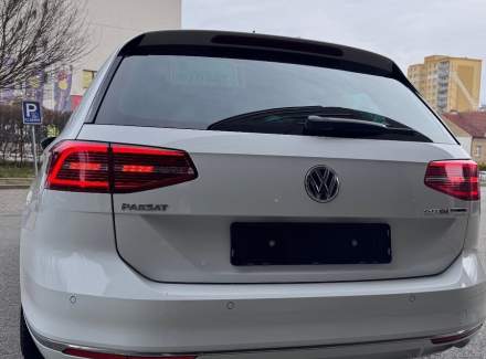 Volkswagen - Passat