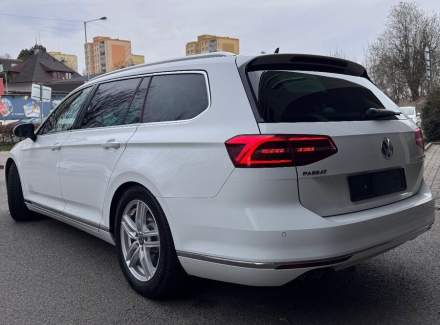 Volkswagen - Passat