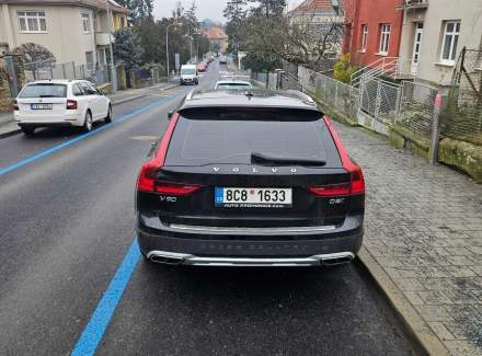 Volvo - V90