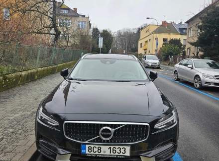 Volvo - V90