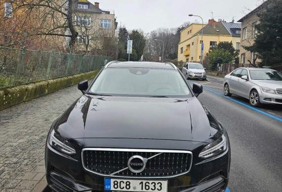 Volvo - V90