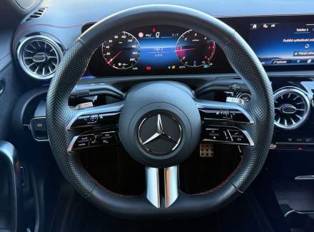 Mercedes-Benz - CLA