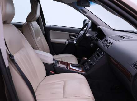 Volvo - XC90