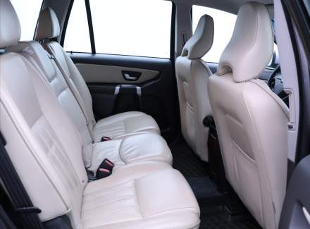 Volvo - XC90