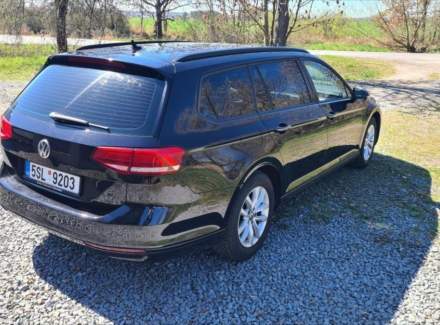 Volkswagen - Passat