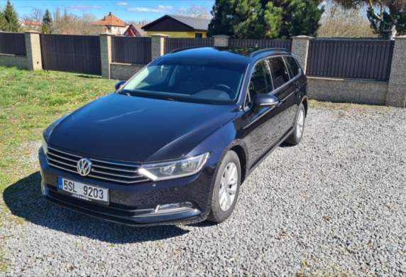Volkswagen - Passat