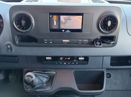 Mercedes-Benz - Sprinter