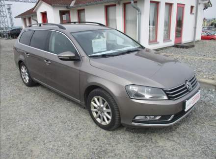 Volkswagen - Passat