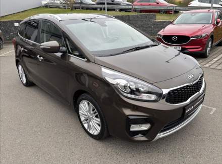 Kia - Carens