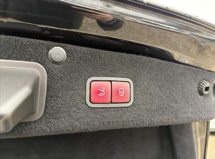 Mercedes-Benz - S-class