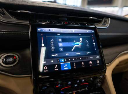 Jeep - Grand Cherokee