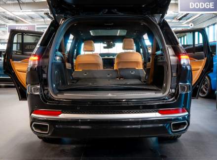 Jeep - Grand Cherokee