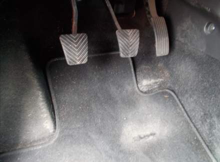 Mitsubishi - Outlander