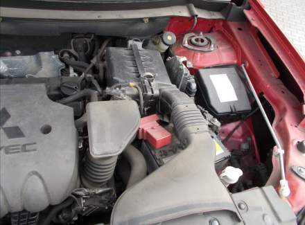 Mitsubishi - Outlander