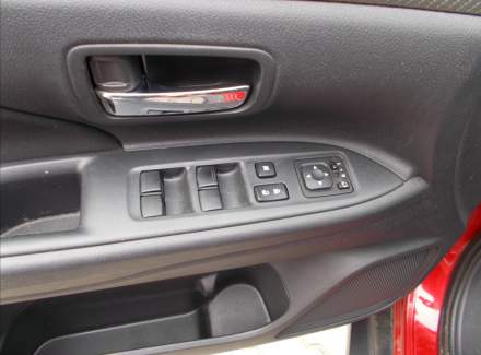 Mitsubishi - Outlander