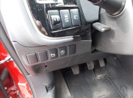 Mitsubishi - Outlander