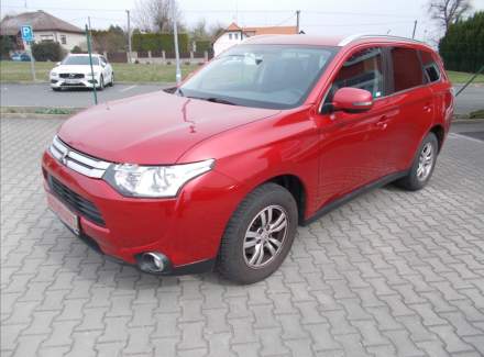 Mitsubishi - Outlander