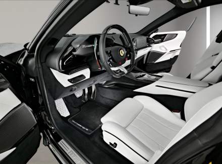 Ferrari - Purosangue