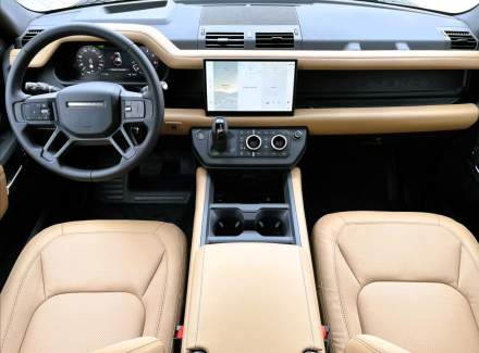 Land Rover - Defender