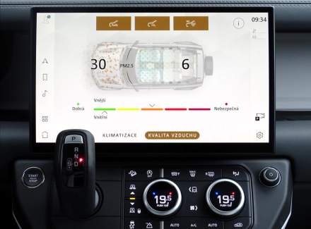 Land Rover - Defender