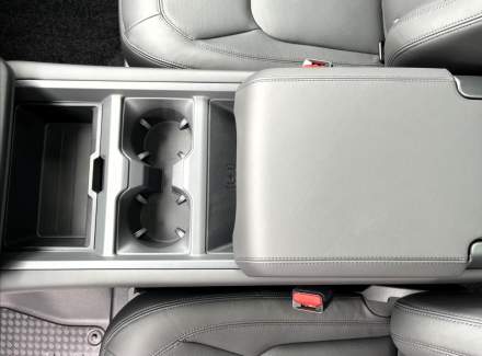 Land Rover - Defender