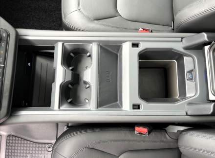 Land Rover - Defender