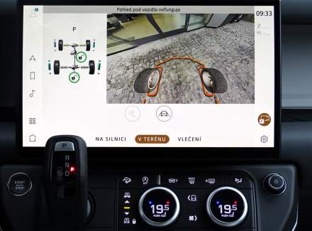 Land Rover - Defender