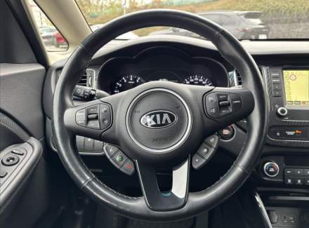 Kia - Carens