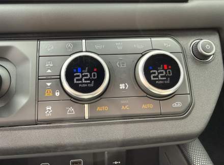 Land Rover - Defender