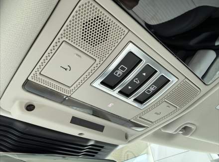 Land Rover - Discovery