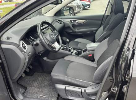 Nissan - Qashqai