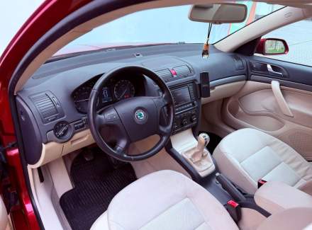 Škoda - Octavia