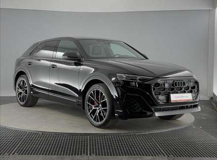 Audi - Q8