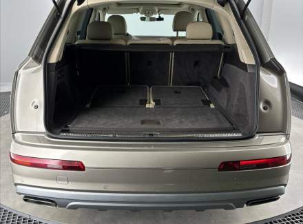 Audi - Q7
