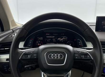 Audi - Q7