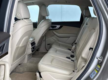 Audi - Q7