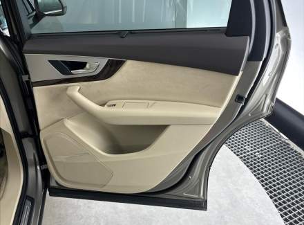Audi - Q7