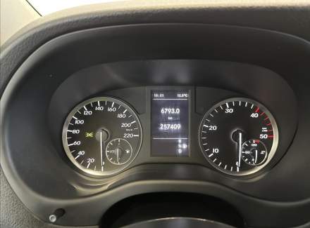 Mercedes-Benz - Vito