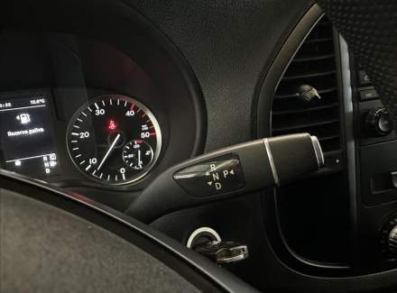 Mercedes-Benz - Vito