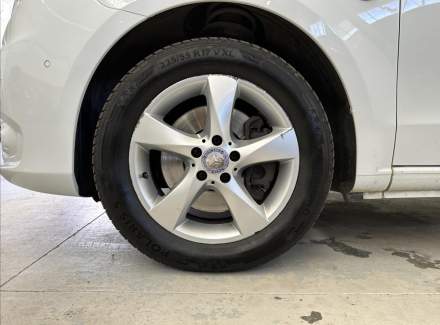 Mercedes-Benz - Vito