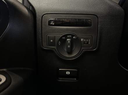 Mercedes-Benz - Vito