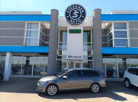Volkswagen - Golf