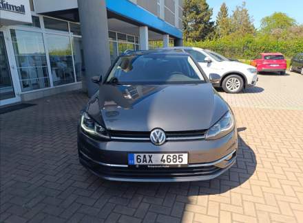Volkswagen - Golf