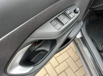 Toyota - Yaris Cross